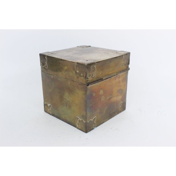 Vintage Enesco Solid Brass Nesting Boxes • Set of 3 Lidded Chests • 1970s Decor - Picture 9 of 10